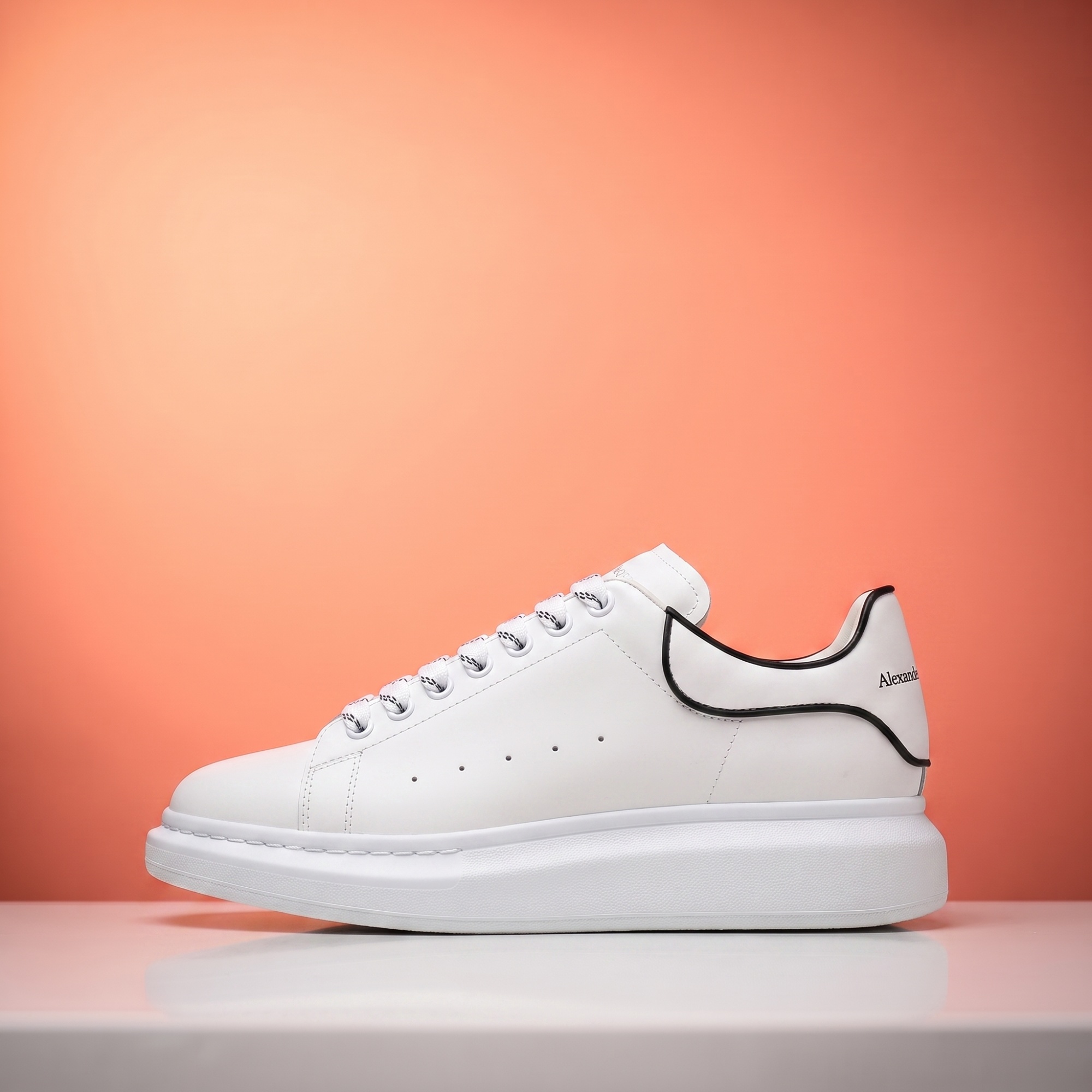 Alexander McQueen — White / Black Outline